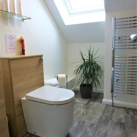 Gerycastell Luxury Holiday Apartment With Stunning Views & Ev Station Point Carmarthen Exterior photo