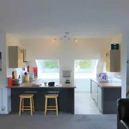 Gerycastell Luxury Holiday Apartment With Stunning Views & Ev Station Point Carmarthen Exterior photo