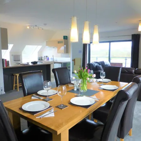 Gerycastell Luxury Holiday Apartment With Stunning Views & Ev Station Point Carmarthen Exterior photo