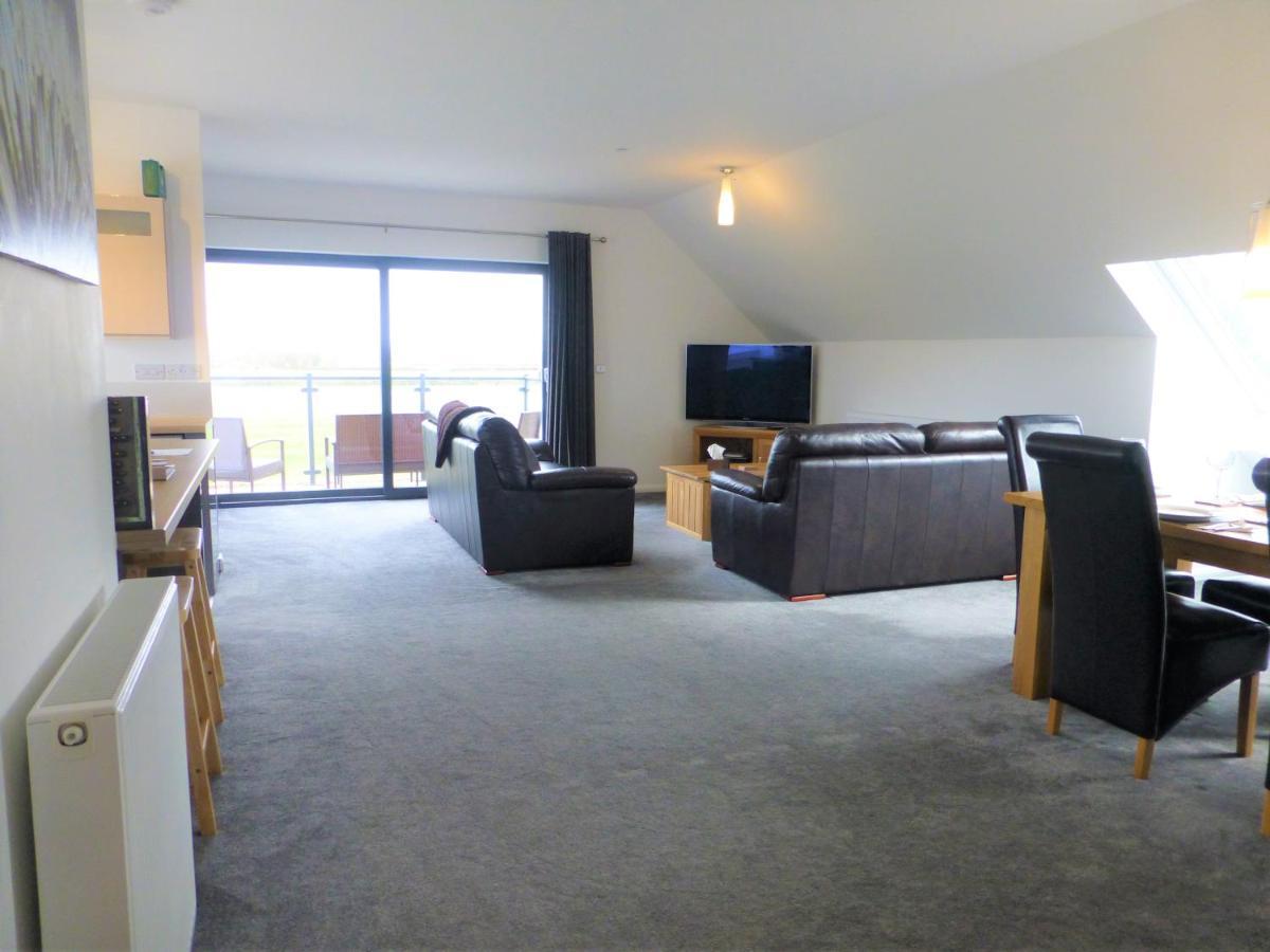 Apartment Gerycastell Luxury With Stunning Views & Ev Station Point Carmarthen